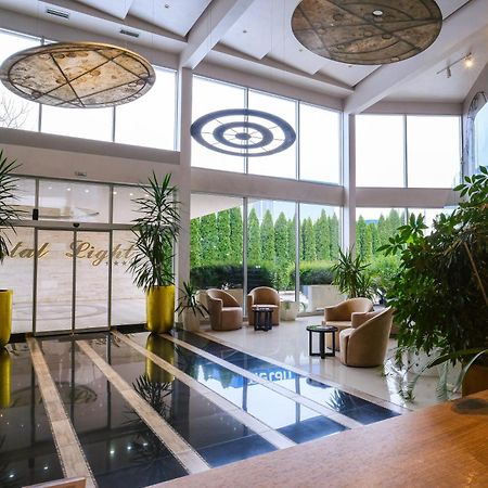 Hotel Crystal Light Ниш Экстерьер фото