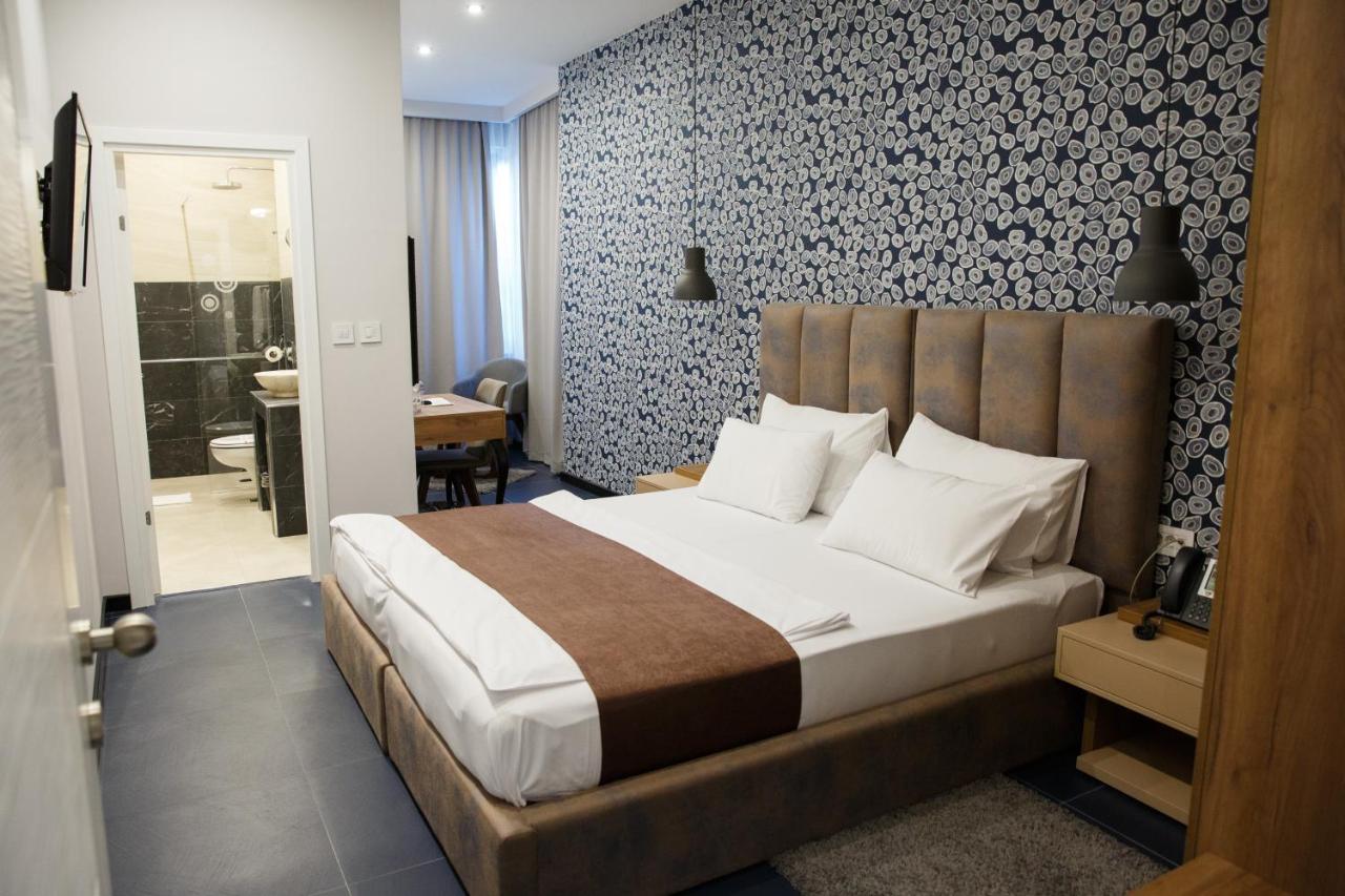 Hotel Crystal Light Ниш Экстерьер фото