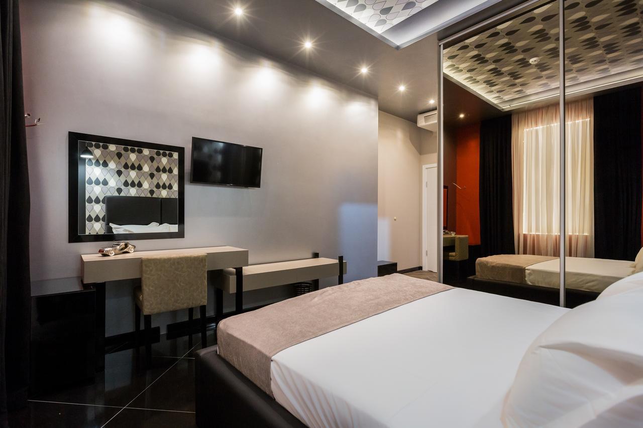 Hotel Crystal Light Ниш Экстерьер фото