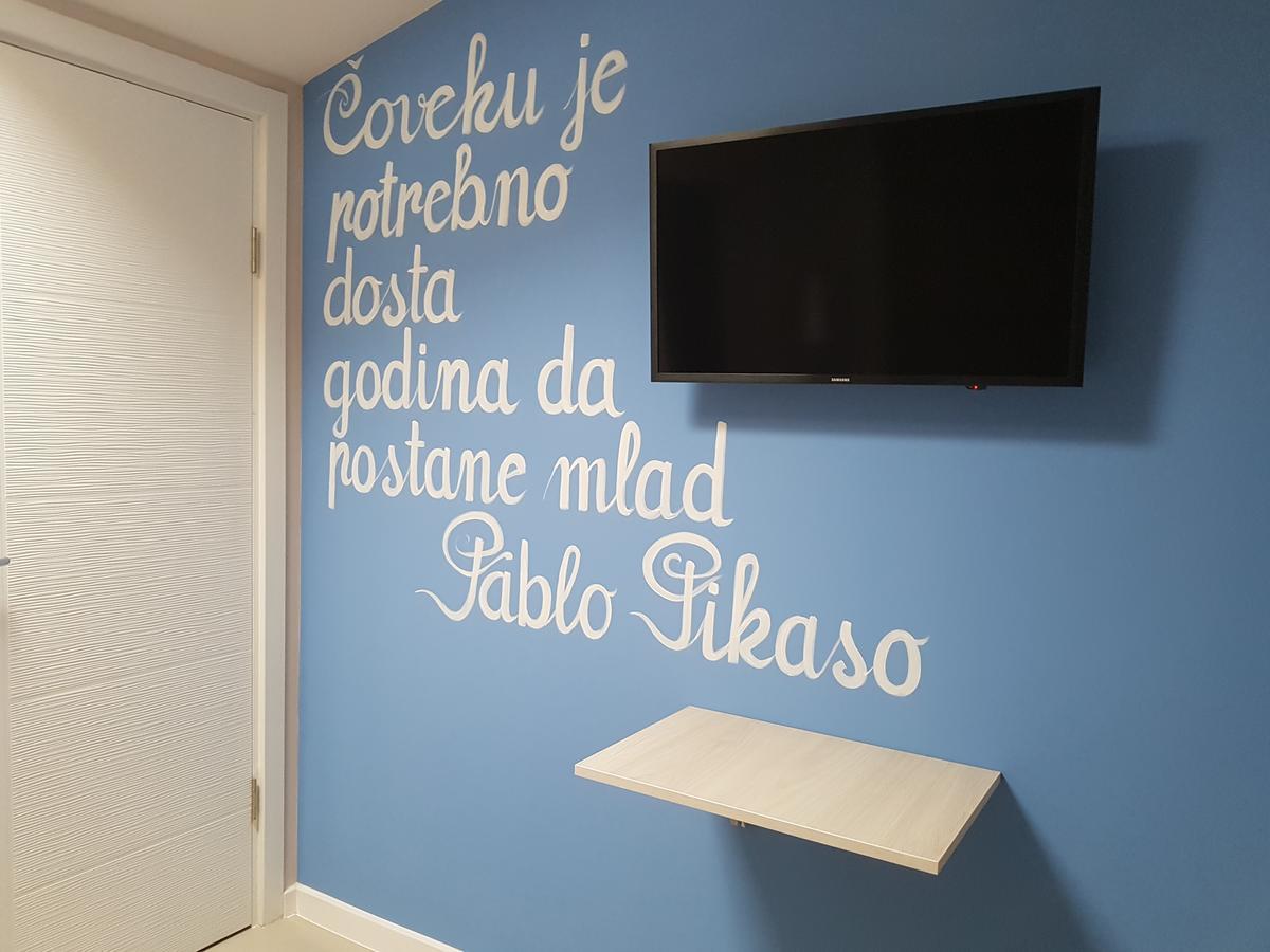 Hotel Crystal Light Ниш Экстерьер фото