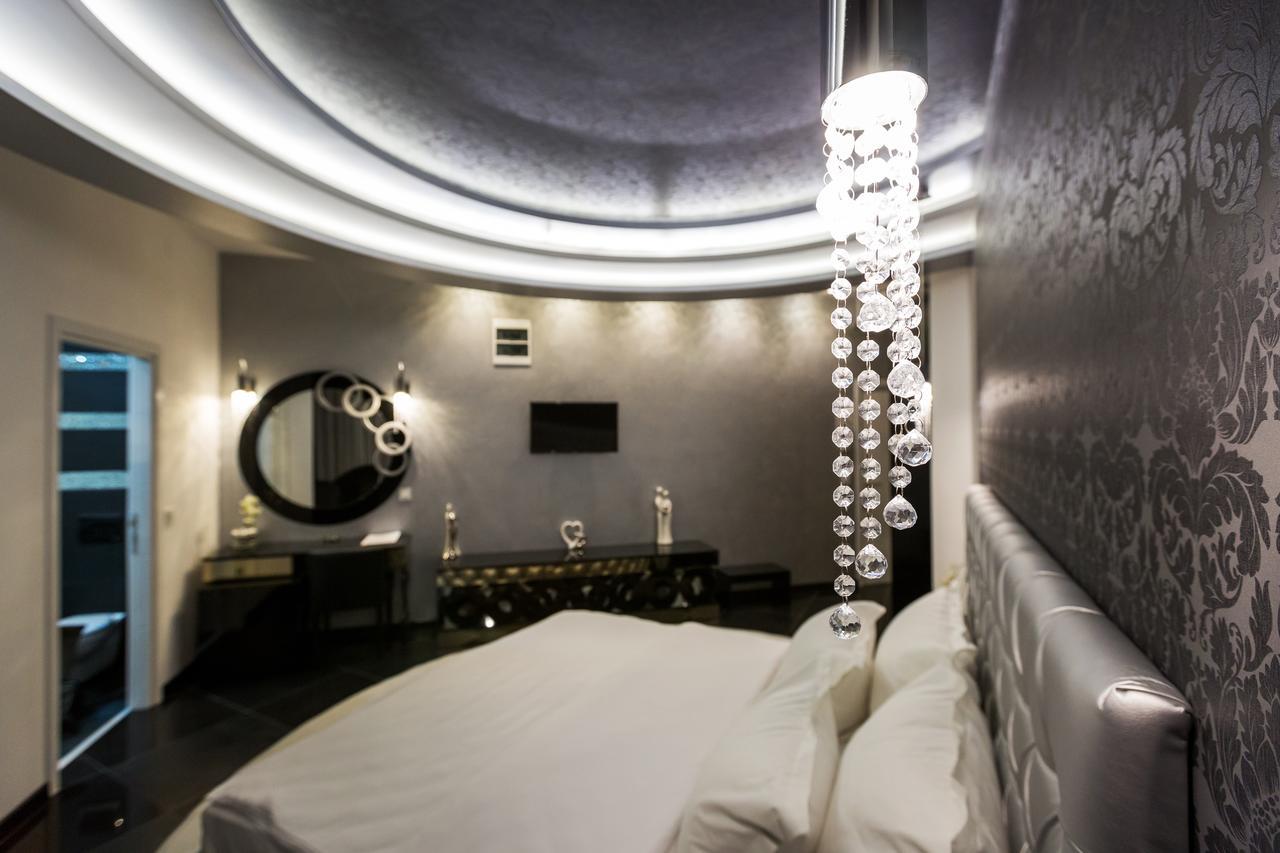 Hotel Crystal Light Ниш Экстерьер фото