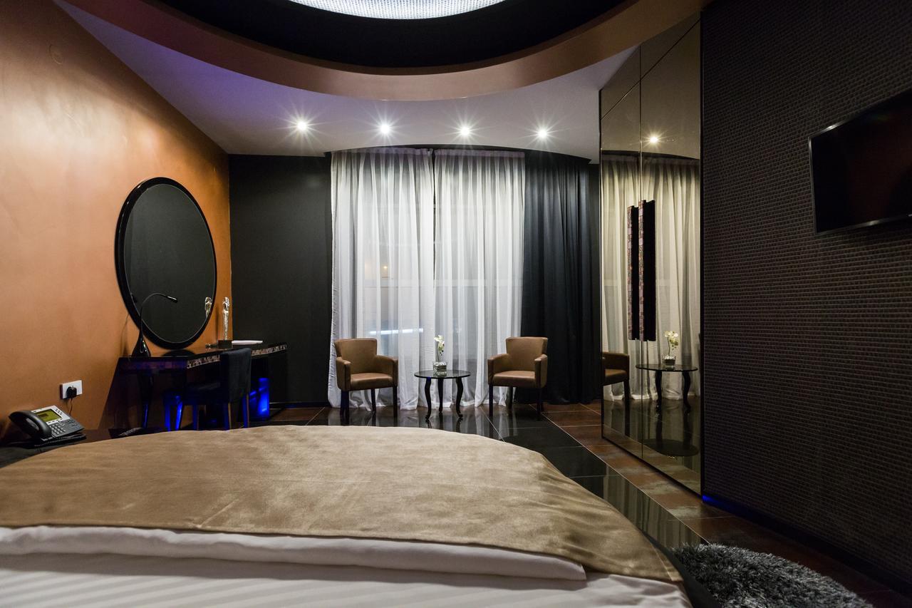 Hotel Crystal Light Ниш Экстерьер фото