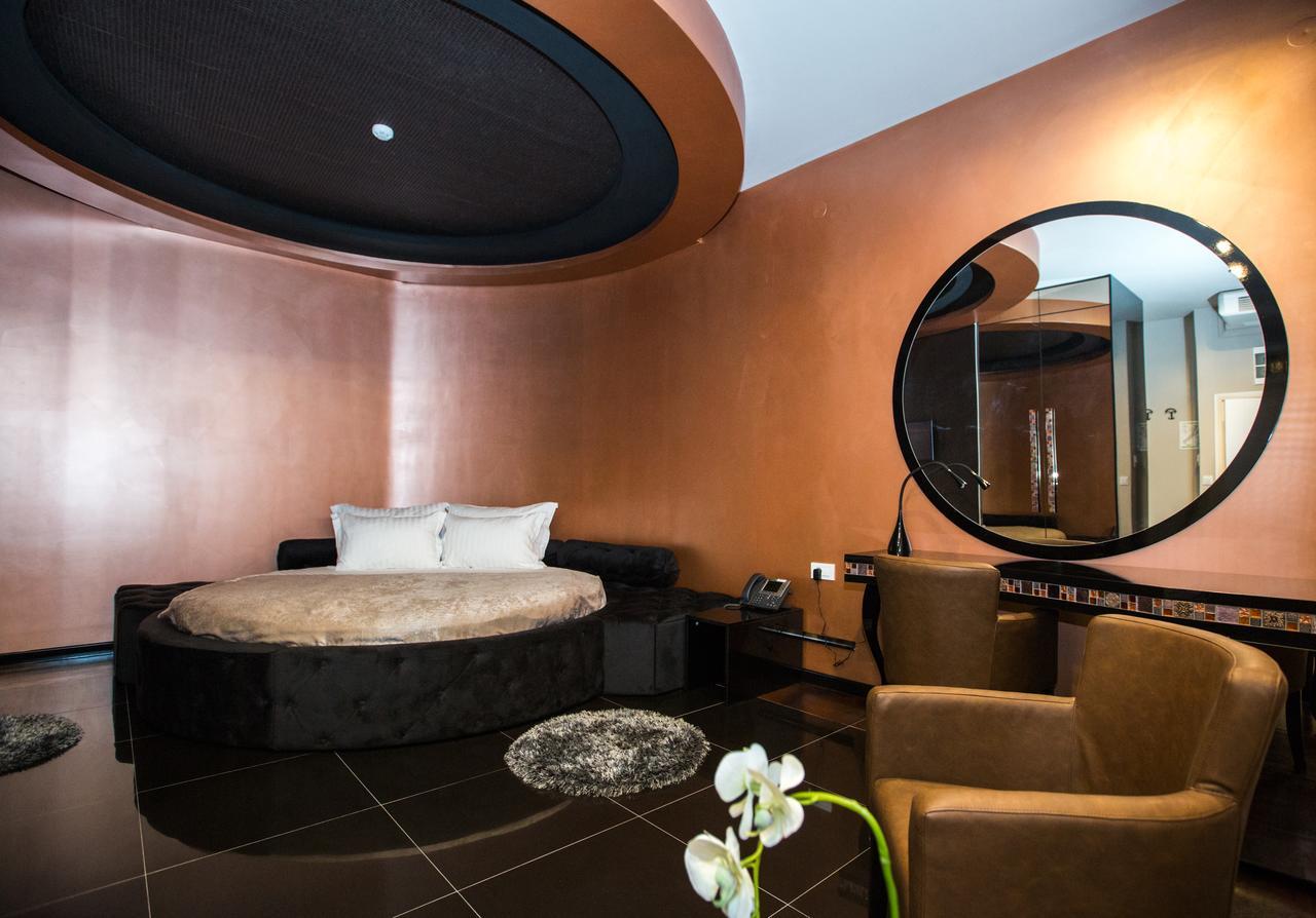 Hotel Crystal Light Ниш Экстерьер фото
