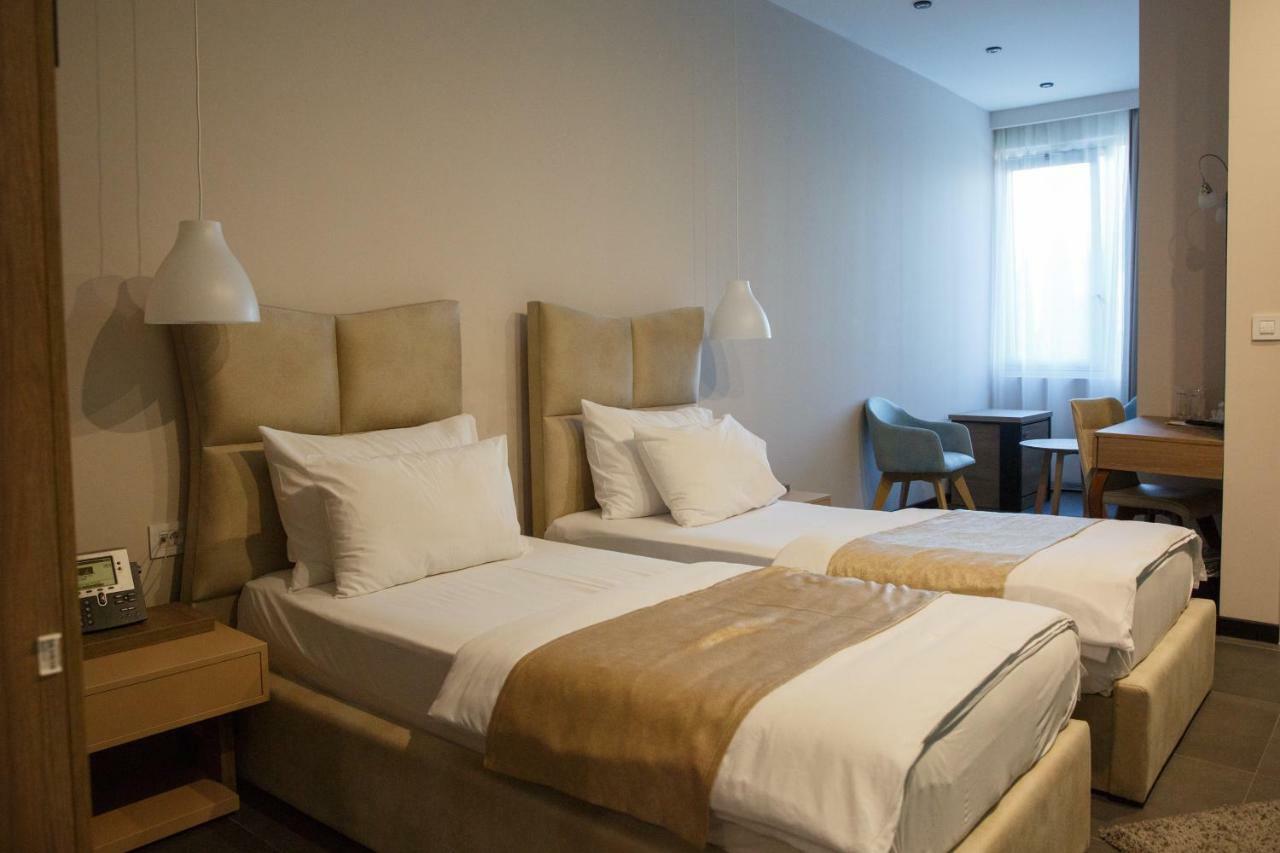 Hotel Crystal Light Ниш Экстерьер фото